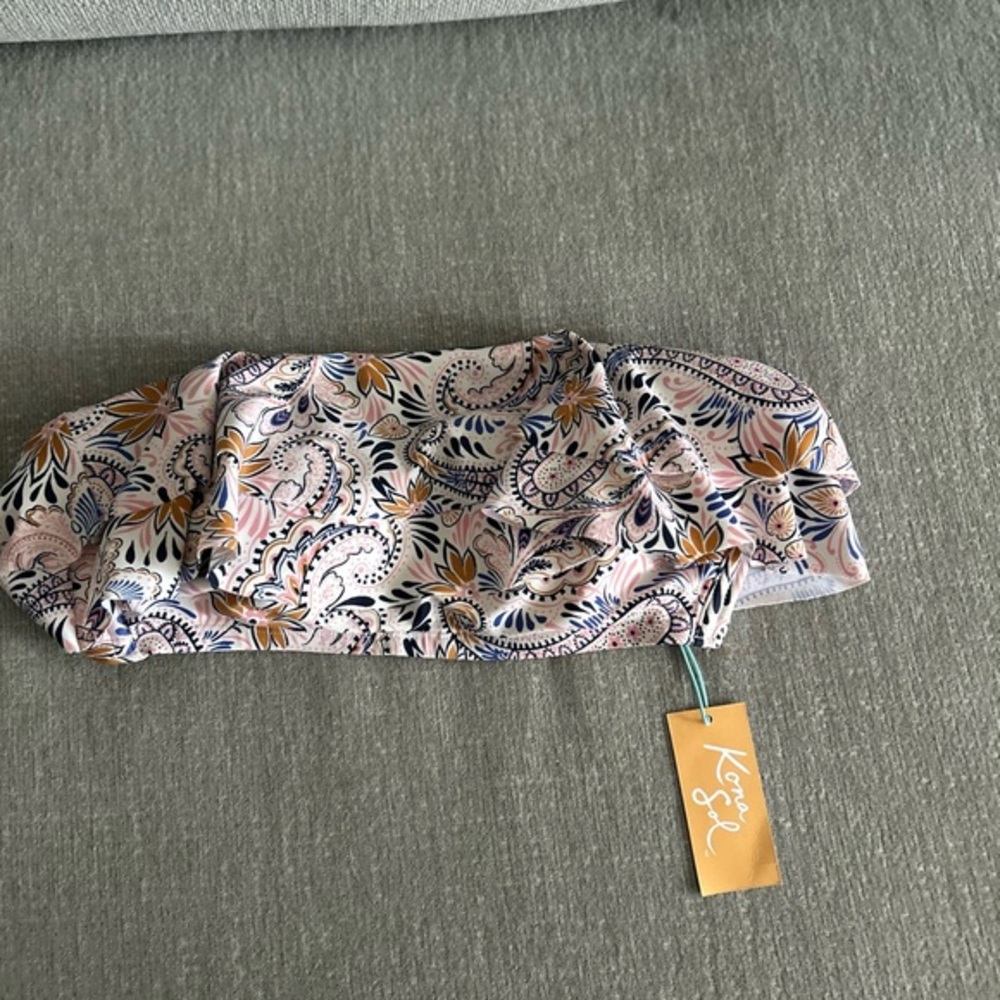 Kona sol strapless Paisley Ruffles Swim Top Size Ddd